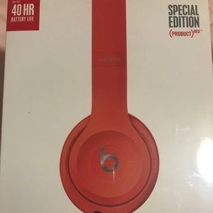 Beatssolo wireless earphone special edition